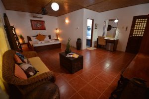 King Room | Hibiscus Garden Inn