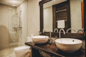 King Room Bathroom - Hibiscus Garden Room