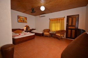 Queen Room | Hibiscus Garden Inn